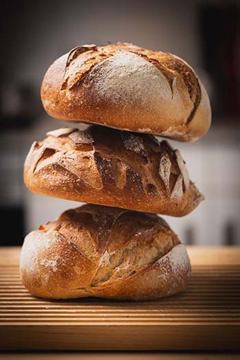 C'est du pain en forme de boules à base de farine de meules